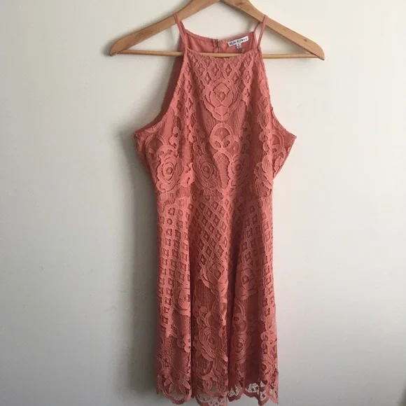 chinese dress ladies Salmon lace maxi dress with short sleeves – GUNTINA main image 0